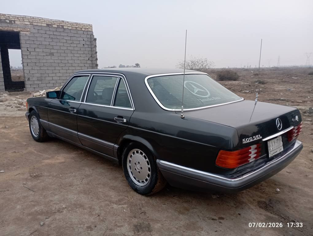 السلام عليكم مارسيدس جامبو لبيع م 85محور ففتي 3000قواعددبلات سليمه تحويل مباشر السياره جاهزه تبريد شغال سلايت شغال جام كهربائيّ السعر 48وبيها مجال قليل العنوان بابل القاسم م ***********
