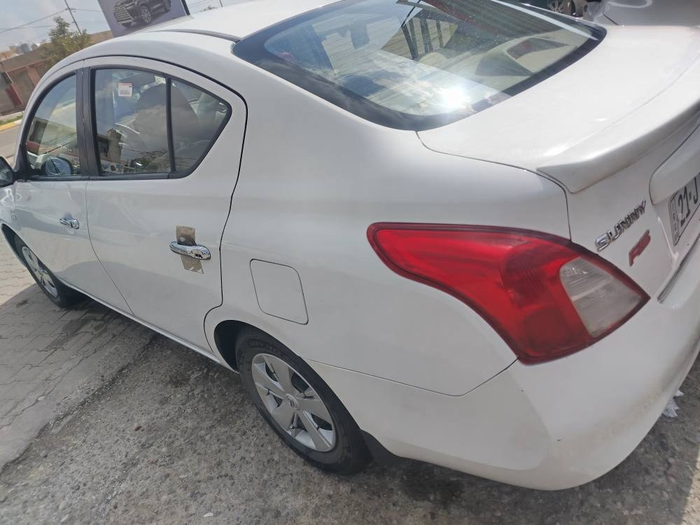 نيسان صني موديل 2012بدون صبغ سنوية والرقم جديد مكان سيارة كركوك قادسيه شراي خابر *********** سعر 83سياره كلين كركوك, العراق
