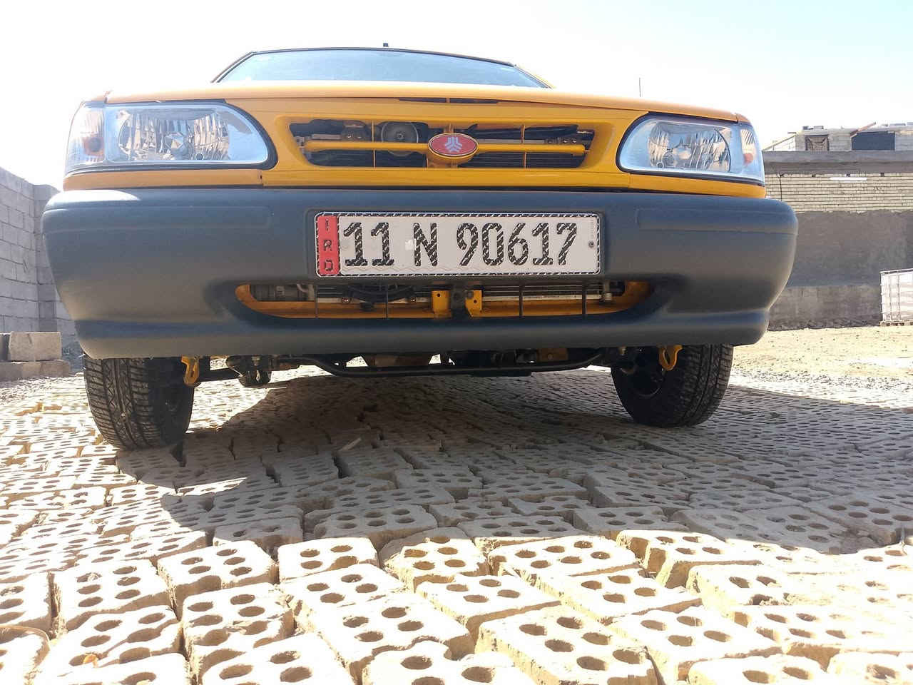 السلام عليكم سايبة للبيع موديل 2025 مكفولة كفلة عامة ماشية 5000الف علة وضع شركة بسمي سعر 78 وبيهة مجال قليل مكاني بغداد بسماية قرية 10 ***********
