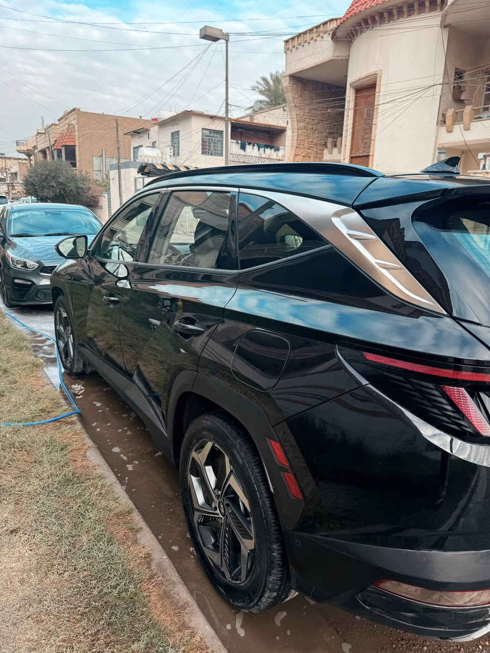 هيونداي توكسان هايبرد 2022 ( خاص ليمتيد )
مواصفات خاصه لمتد 1/1 VIP بانوراما
دفع رباعي فور ويل اج تراك 
السياره رقم بغداد  اي نقص مابيها 

⭐️ السعر 198 قابل للتفاوض

🔵 الضرر : بنيد مبدل بلادي بدون شاصي بدون لغد

العنوان : بغداد
☎️ رقم صاحب السيارة : ***********

السيارة فول VIP 💯✨️ مواصفاتها متخلص : 
🟥 بصمة + بصمة ابواب لمس / بانوراما / اوتو بارك
🟥 كيج الكتروني متغير / ( كاميرات عدد ٤ ) / مثبت سرعة
🟥 مراقبة النقطة عمياء / رادارات امامي خلفي جانبي
🟥 كير بيانو / قيادة الية /  تتقدم للامام وللخلف بالبصمة
🟥 هندبريك بصمه / مقاعد جلد / كشنات كهرباء مع خزن ميموري
🟩 كشنات تبريد و تدفئة امامي خلفي وتدفئة أستيرن
🟩 لايتات LED + زينون / شاشة كبيرة لمس / تشغيل عن بعد  
🟩 من تشغل اشارة يقلب الكيج كامره / اشاير بالمرايا
🟩 ويل كب كبير كروم / تحديد مسار / صندوق كهربائي
🟩 فول تحكمات ستيرن / تبريد لمس / اضاءه داخليه
🟦 سماعات شركة BOSE / شحن وايرلس / نظام gps خرائط 
🟦 شفتات كير ب ستيرن / حساسات امامي خلفي
🟦 المرايه الوسطيه (اوتو دم ) يعني الي وراك مشغل عالي المرايه اوتماتيكي اصير سوده 
🟦 درايف مود / نظام نزول منحدرات 
🟦 نظام التبريد دفيوز تبريد من كل الجهات ( يعني مو بس فتحات التبريد ال 4 ينطن تبريد لا الدشبول كله ينطي تبريد عن طريق فتحات موجوده بالدشبول )
🟦 تبريد قطعتين امامي خلفي / AUTO HOLD

