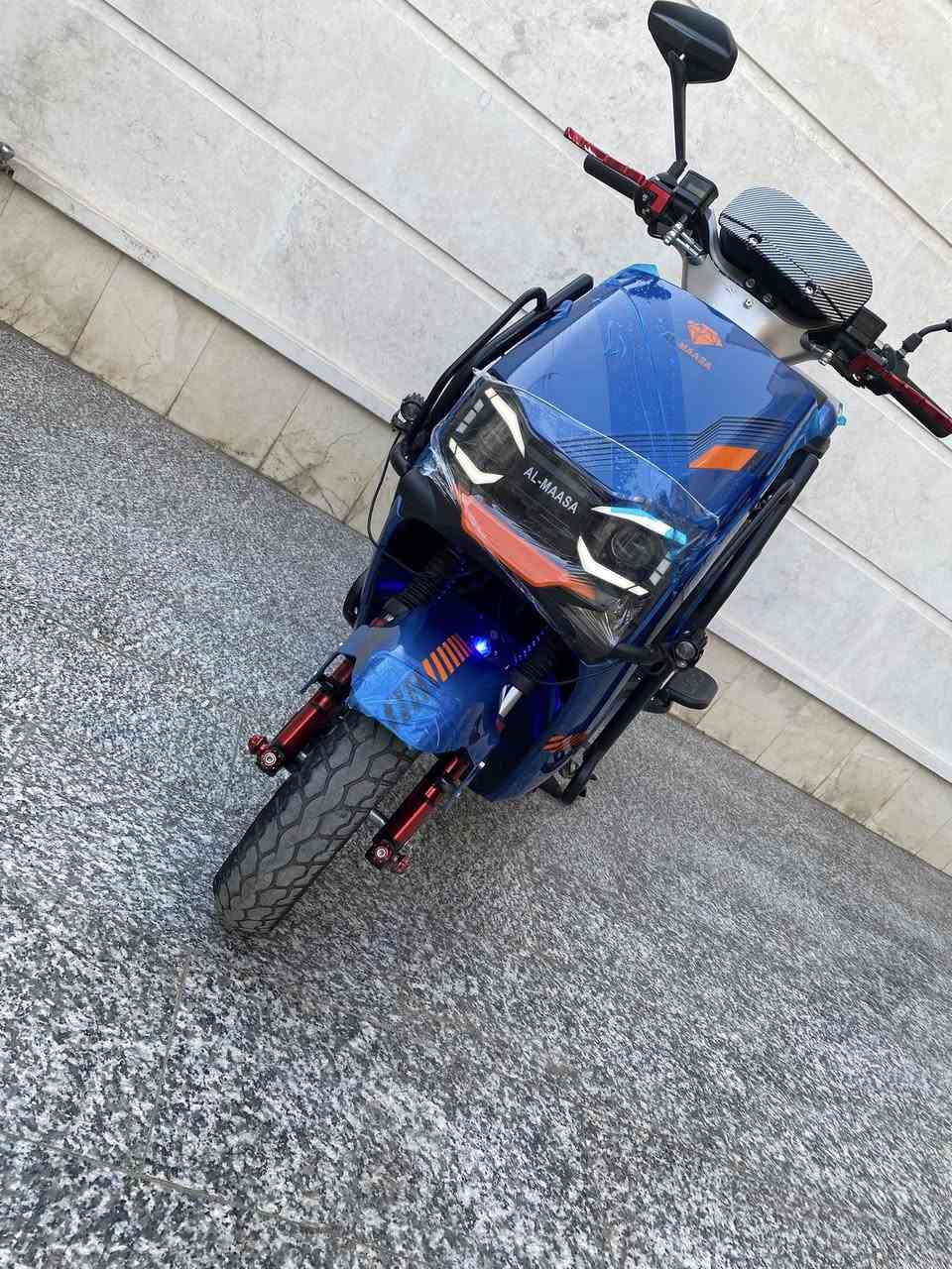 السلام عليكم ماطور شحن للبيع نوع ماسه دبدوب موديل 26 ماطور جديد ٦ بطاريات كبار على فحص مدرع بل كامل شخط مابي لون مميز دبل إشاره لايت زنون عالي ناصي كامل مكمل وعلى فحص شرط سعره 650 بي مجال لشراي عنوان رمادي تأميم قادسية الاولى اتصال على رقم ***********
