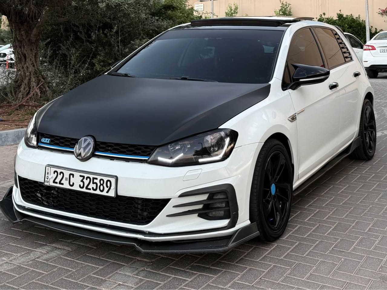 Golf  MK7.5   سعر (١١٧) قفل قفل 🔥
ارخص من كلل سوگ اتحداك ✌️
گولف ٢٠١٧  فول مواصفات 
بانوراما /   بصمة  / تحكمات / زنون/ كشن كهرباء  + جلد ء+ تفئة / شاشە جبیرە / ٣ گير / بعد هواي مواصفات 
محرك ١.٨ مرغوب ✈️
سيارة جاهزة بدون اي نقص ✅
بيها قطعتين  بدونً دواخل بدون كلشي 
محركً گير كهربائي شرط  ماشية (٨٣) الف فقط ✅
محرك گير مامفتوح برغي واحد ممفتوح شرط ✅
صور حادث موجود 
سنوية رقمً جديد (٢٠٢٩)✅
مكان سليمانية 
*********** ✅ السليمانية, العراق
