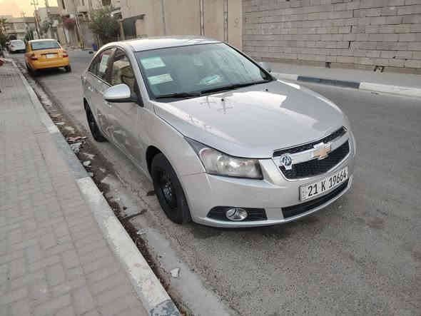 السلام عليكم شوفر كروز للبيع سياره موديل 2013 العنوان بغداد سياره جديده مكينه وقير وحداديه تخم تاير بالكرتون السعر 80 وبيها مجال حق الجيه العنوان بغداد الاستفسار برقم الهاتف***********
