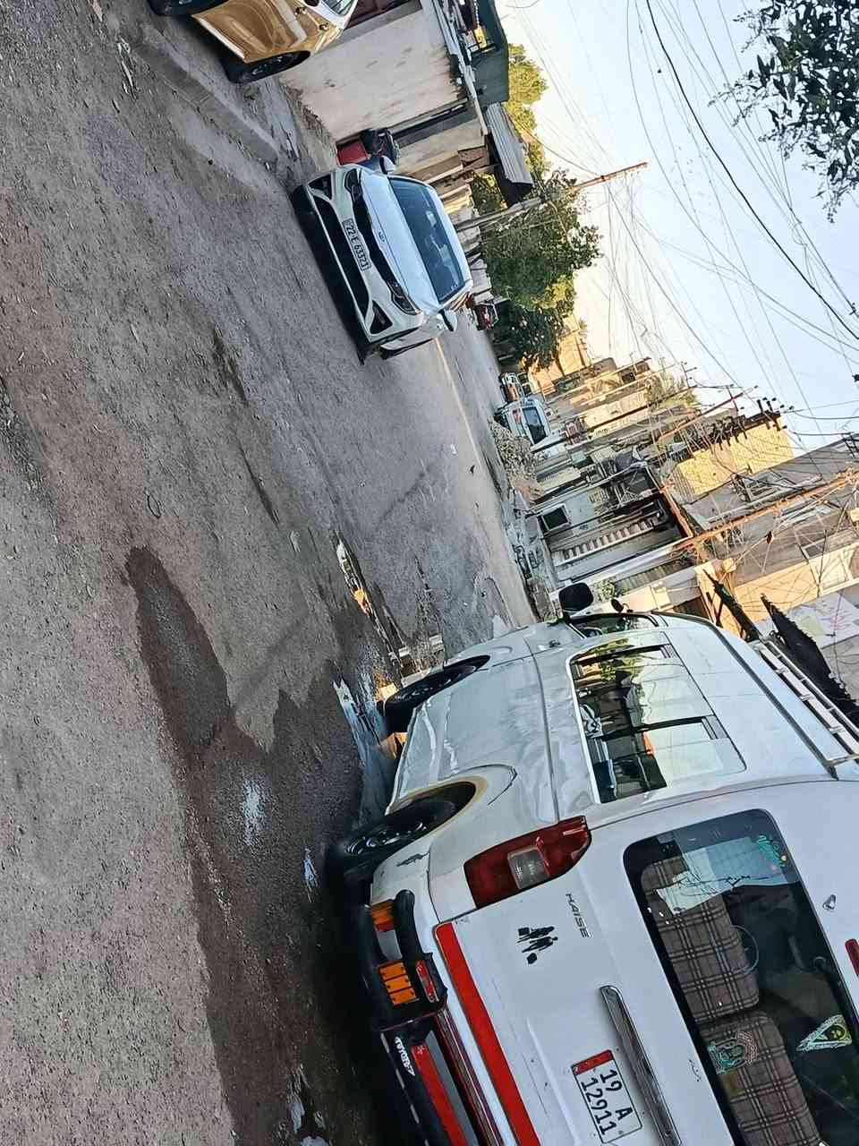 سلام عليكم
كيه جنبي H2 لبيع 
سياره جاهزه من كلشي 
بيه باب لصدر مبدل 
بيه ربع بل طويله مرجع بارد 
تبريد كله جديد او خير من الله 
سياره عوزه بس كاعيه داخل حلو او نضيف 
سياره بيعه هي او خطه 
لسعر 125 
رقم تلفون 📞 
***********
مكان بغداد
