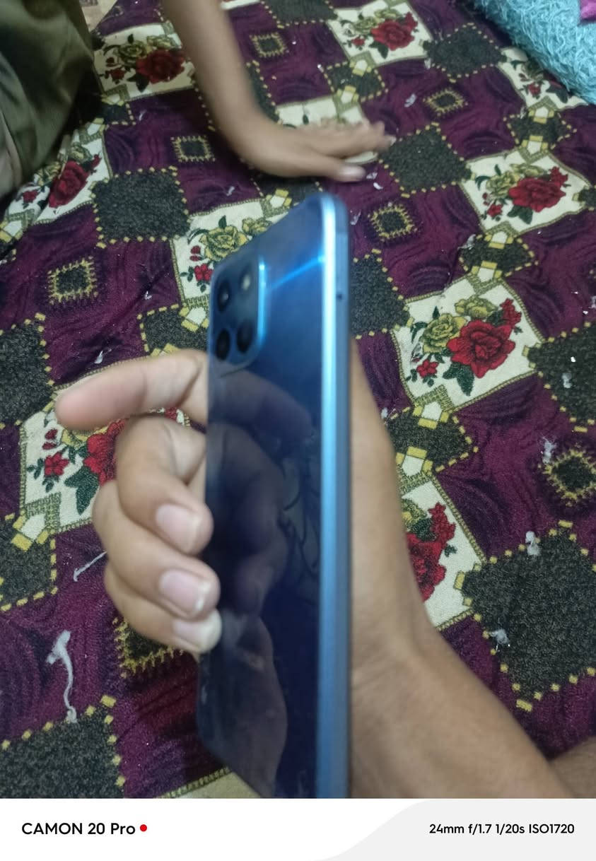 للبيع قيم وخذه مبدل شاشه اصلي وبي كسر بشاشه فوكه لصق +ذكره 128مكان كربله


**إذا كنت صاحب هذا الإعلان وتريد حذفه لأي سبب، رجاءا أرسل رسالة إلى الدعم الفني**
