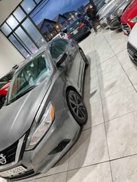 ورحمه الله وبركاته للبيع نيسان التيما موديل 2017 وارد امريكي ضررها ارب...