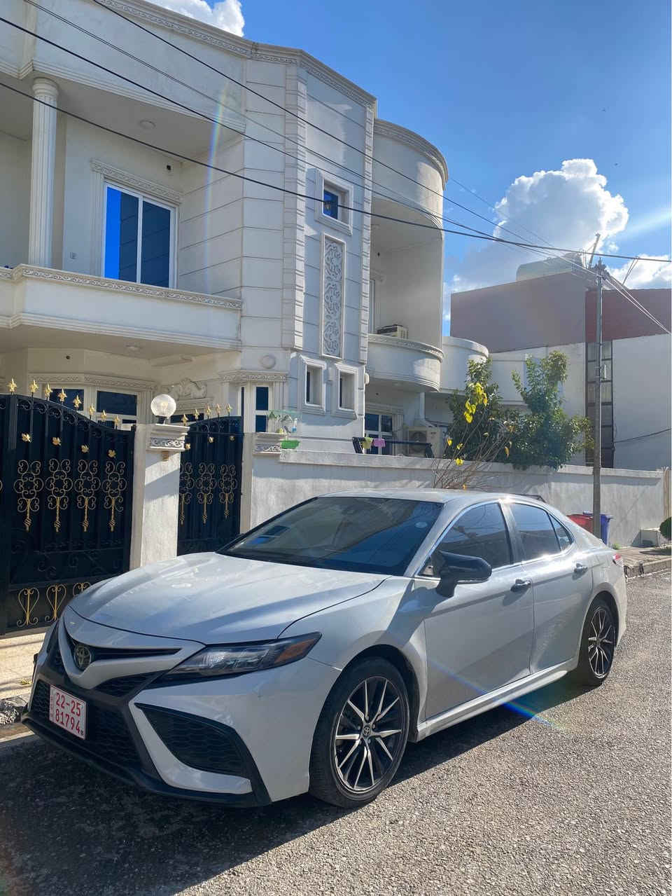 كامرى ٢٠٢٣ SE سپورتى
29 miles
٢ قتعه سبغن ده رگهـ جملوغ 
بي داخلي سينگ پشت كبس
ايرباك بس دكمه فه بوين
ره نگ سمنتي 
١٩٥$ مجال
*********** زاخو, دهوك
