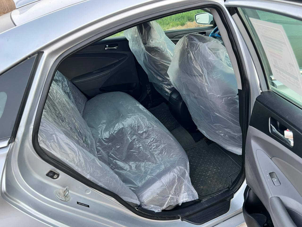 سلام عليكم ورحمة الله وبركاته
سوناته موديل 2013 اصل
ادوات ادوات 
كصه جنطه شرط باجات ضمان بشغله 
بانزين 
دواخل طك كارتون 
حداديه ع وضع شريكه 
تخم تاير بالكارتون 
بصمه كشنات تدفئة تبريد 
مرئي شفط 
حساسات خلفي 
كشنات جلد 
كشن كهربائي 
هواي مواصفان ما مذكوره 
السعر 53وبيه مجال حق الجيه 
مكان ناصريه نصر 
اتصال ع*********** رقم واني بالخدمه
