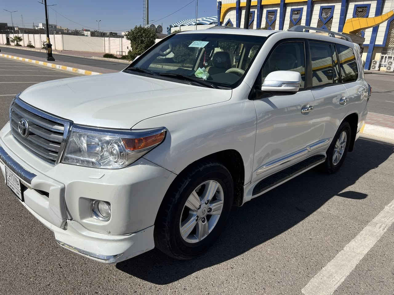 السلام عليكم
جكسارة للبيع موديل 13 فول مواصفات تحويل مباشر 
السونار واضح السعر 330 ورقه بيها مجال للشراي 
المكان الرمادي حي الجمهوري 
للاتصال *********** 📞
