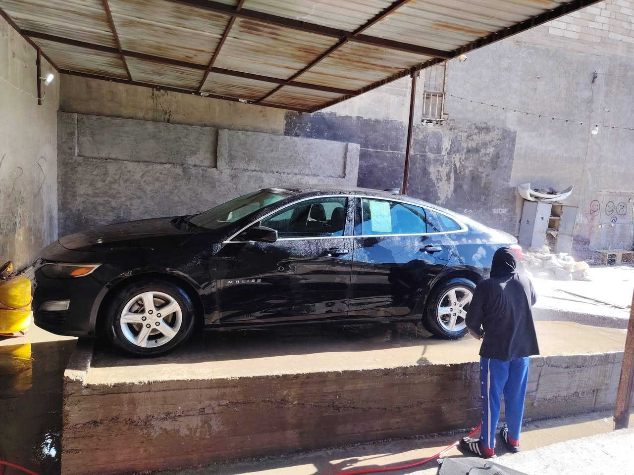 ماليبو ٢١ فول موصفات Lt
ماشيه ٧٥
كل نقص ذره مابيه فول الفول من حداديه من محرك من تبريد ذره نقص مابيها مستعجل على بيعتها كلش رقم نكليزي بابل بأسمي موصفاتها معروفه بعد وحادثها قشط بنيد من امريكا وحاط الصوره وبيها بارد بالباب بالعراق 
مكان سياره بابل ***********
السعر ١١٨$ بيها مجال بسيط جدآ
