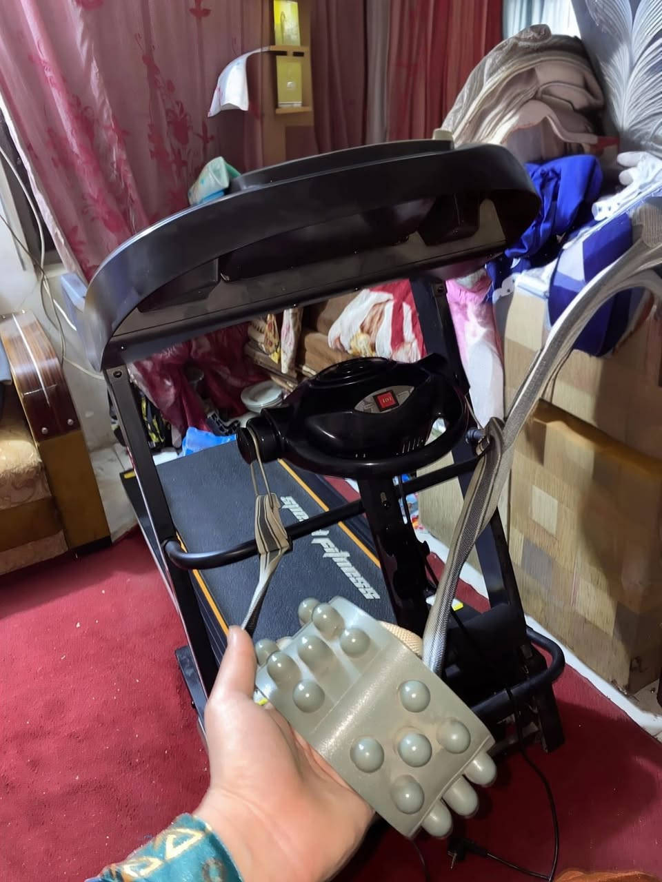 جهاز جري جديد استخدام قليل مع رجاج تكسير شحوم يحمل 110K سعره 250 الف مكاني بغداد للتواصل مراسلتي على الخاص


**إذا كنت صاحب هذا الإعلان وتريد حذفه لأي سبب، رجاءا أرسل رسالة إلى الدعم الفني**