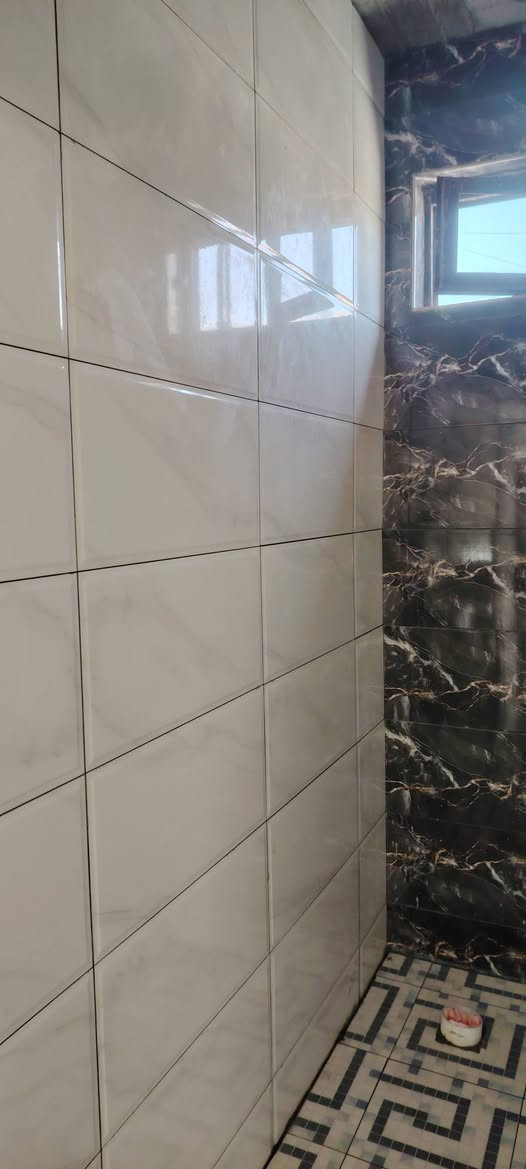 السلام عليكم
خلفه سيراميك شغل درجه اولى ارضيه وجدراان متفرغ حاليا مكاني  بغداد ابوغريب  ***********//***********
