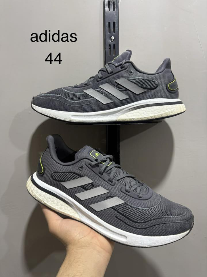 اهلا شباب❤️
توفر حذاء اوربي اصلي🔥
القياس موجود داخل آلصوره 🖼️
الأستفسار مراسلة البيج ***********
يتوفر توصيل 🚎
