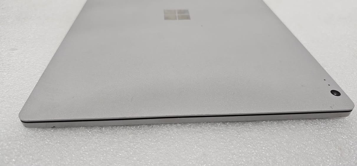 بيع سريع المواصفات كدامكم بوك2  مبدل بطاريه جديده بدون كيبورد السعر مع شاحنه250 بدون شاحنه225 نهايتها مع توصيل
