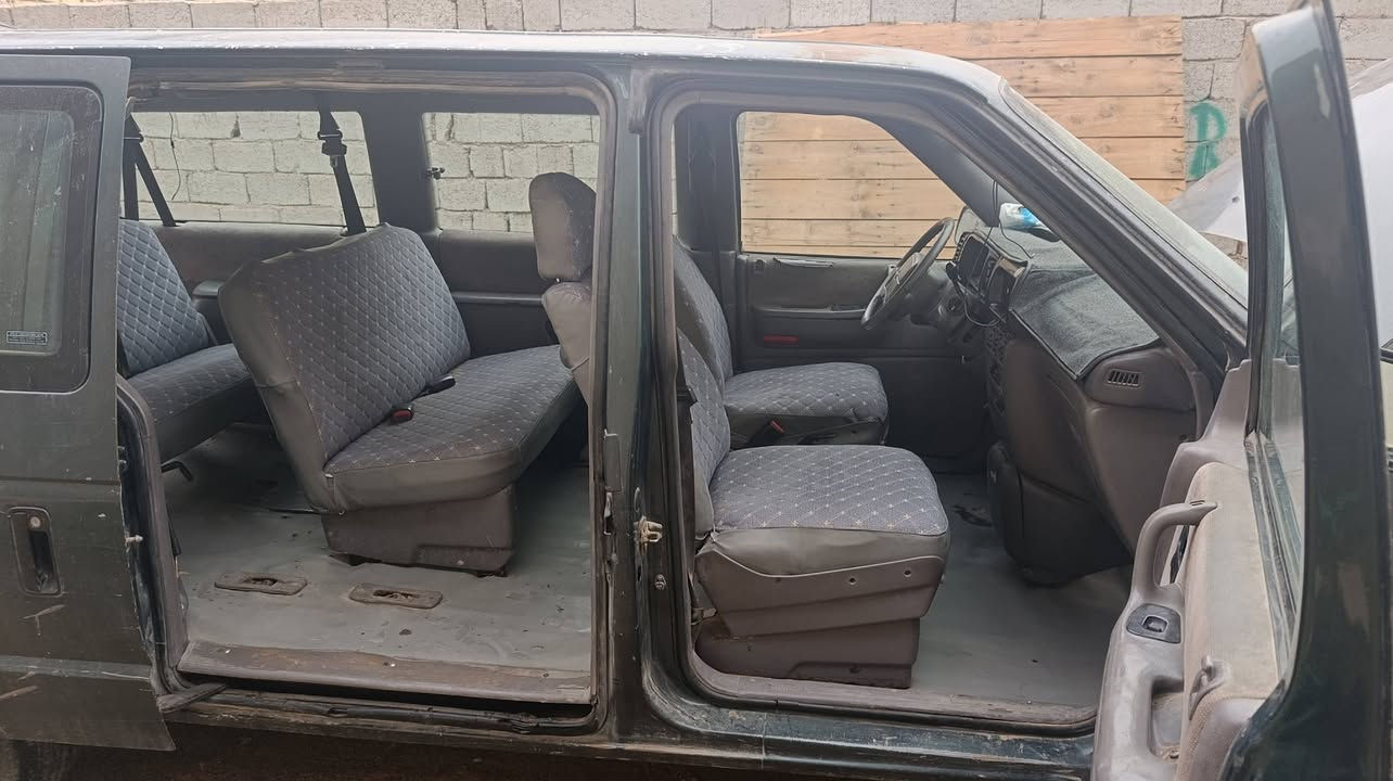 سلام عليكم دوج كليسر مديل 95مكينه وكير حاويه استوني شادهن تبريد تخم تير حداديه جديده بسمي تريك وين ماتريد سياره خير من الله سعره 48/***********
