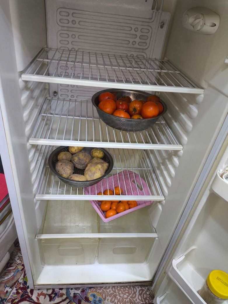 ثلاجة كيلون 18 قدم 
شغالة تجميد فوك وجوة 
للاستفسار عن السعر خاص 

مكاني الحسينيه راشدية


**إذا كنت صاحب هذا الإعلان وتريد حذفه لأي سبب، رجاءا أرسل رسالة إلى الدعم الفني**