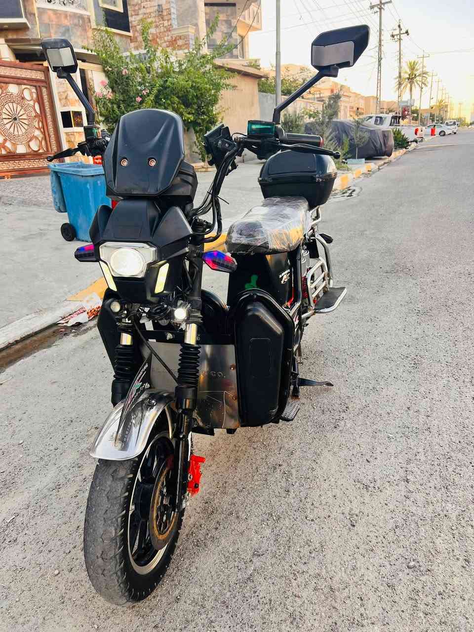 جبلي الاخوين 
نضافه فول 
بطاريات ع الفحص 
جهاز نذار مانع السرقه
السعر 475 وبي مجال 
***********
‭***********
