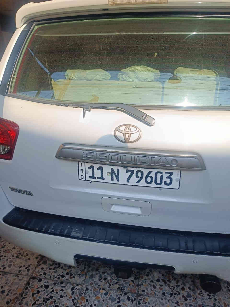 السلام عليكم تويوتا سيكويا موديل 2009بلاتينيوم داخل بيجي كشنات جلد سلايد روف واحد على واحد فول مواصفات ومعروفة بالسوك ستيرن كهرباء تحكم بالستيرن بردات جانبية بيه صبغ اربع قطع بدون حادث سيارة خليجية انطيك صبغ حزام البنيد والصندوك والجنطة بدون صبغ رقم دولي باسمي تحويل مباشر للاستفسار أكثر اتصل ***********بغداد الشعب واسف عالاطالة والشراي يدلل معروضا 165 وبيها مجال
