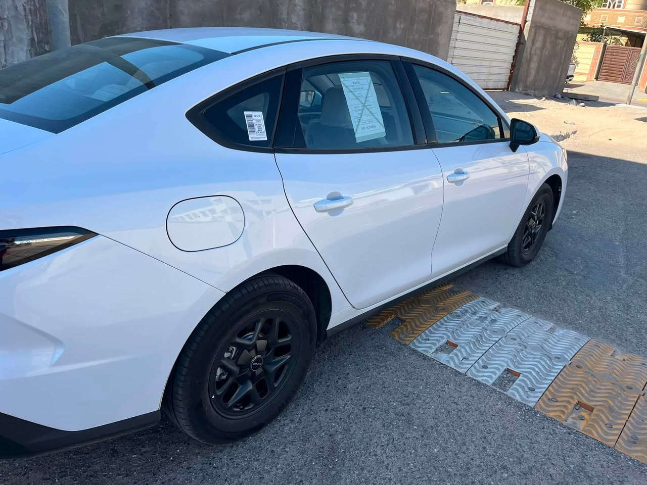 سيل فايف ابيض بغداد اقصاد 3سنوات وتداور بسمك
زيرو مرقم كامل كفالة عامة من الخدش

السعر 105$ بيع نقد فقط نقد فقط

*********** مكان السيارة بصرة

رقم بغداد وبسم معرض ببغداد سنوية مامحجوزة مو مثل المصرف 

اكاتبك وية راعيهة مباشراً   اكرر البيع فقط نقداً

المقترض يسدد انت تجيك وكالة لحين اكمال القصد وتتحول
