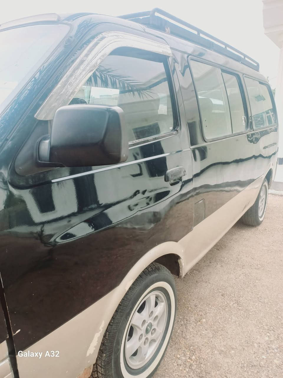 📢 للبيع باص سياحي
🚐 للبيع باص نوع Kia Pregio موديل 1997
✔️ مناسب للعمل والنقل أو الاستخدام العائلي
🔹 المواصفات:
الموديل: 1997
السنوية: لحد شهر 8 / 2026
الرقم: ألماني وباسمي
المحرك: تم تجفيته قبل أقل من سنة
الكير + الكسن: مكفولات
الصدر: نص عمر
🔹 الحالة:
السيارة مصبوغة (حزام) أثر جراد
الداخل بحالة جيدة
شغالة وجاهزة للاستخدام
💰 السعر: 60 ورقة (قابل للتفاوض)
📍 الموقع: بغداد – أبي غريب
📞 للتواصل: ***********
