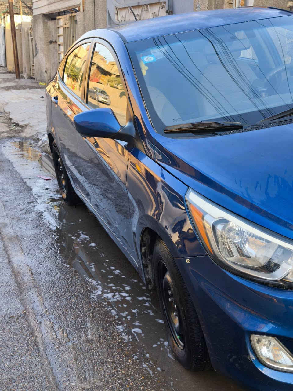 سلام عليكم اكسنت موديل 2016 امريكي حادثها جاملغ خلفي بسيط سيارة قطرة صبغ ما بيها كدامك نضيفة  تخم تاير  رقمها بغداد انكليزي  سعرها 82)متواجد واتساب ..***********
