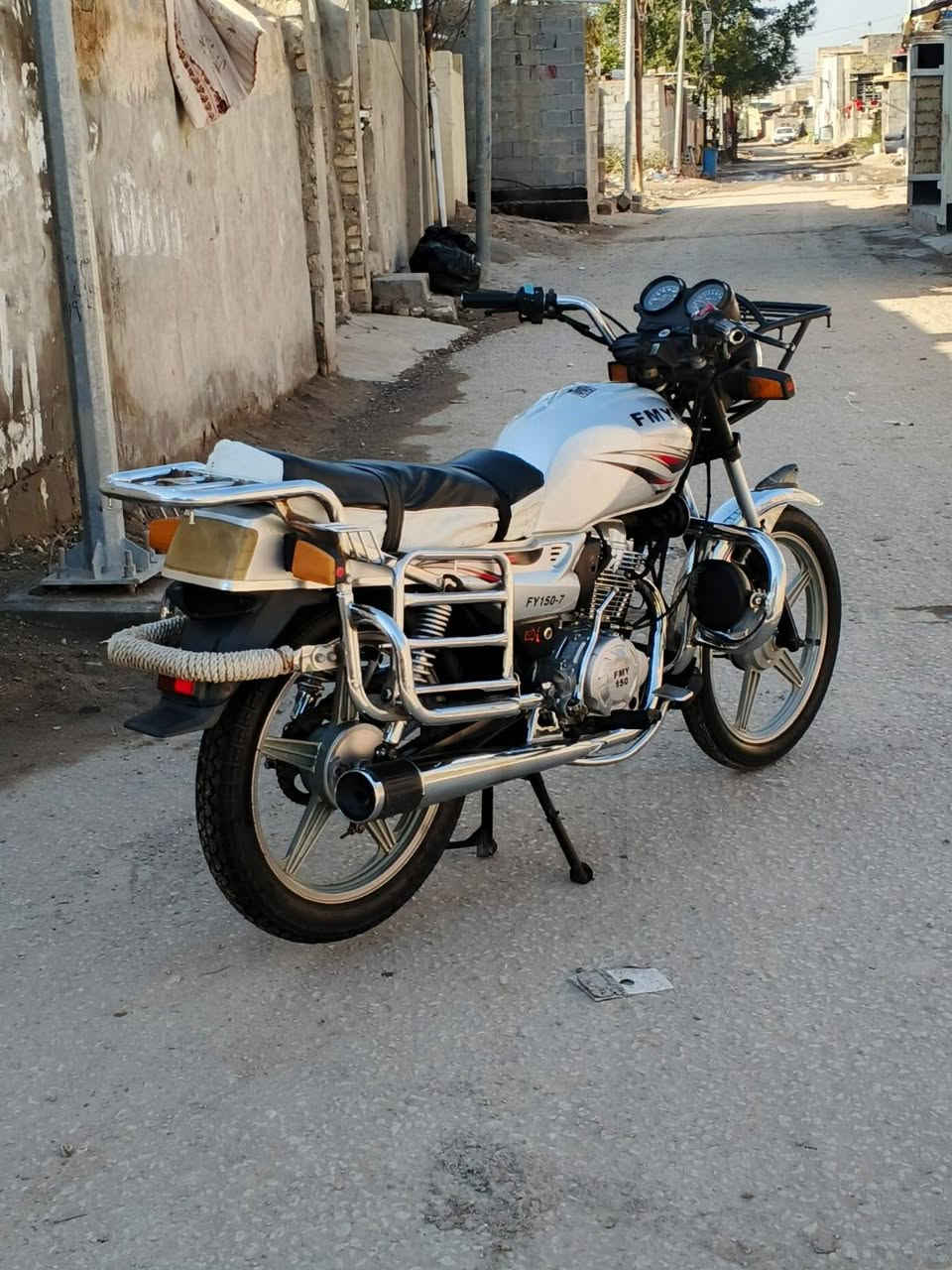 السلام عليكم فيوم مديل 15اوراق اصولي كبل ترقم مكفوله محرك مامفتوح كهربائيات كلها شغاله جاهزه من كلشي سعرها 650وبيها مجال ومراوس هم ترهم مكاني بسكندريه ***********
