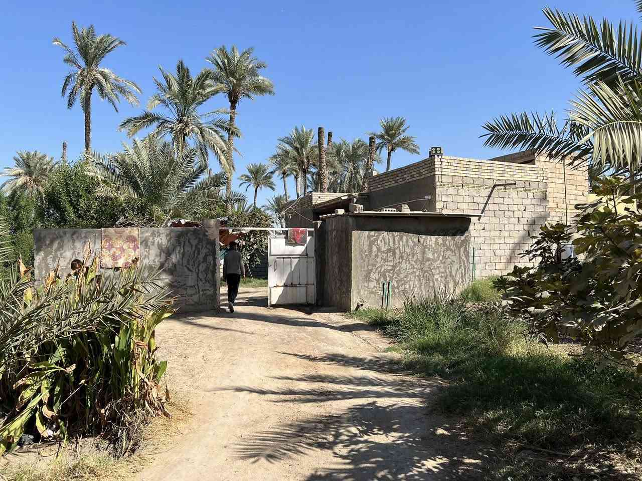 سلام عليكمً ارض طابو زراعي للبيع ام نعجه 301 او 256متوفر كافت الخدمات المساحه 5 دونم 

‭0783 885 1910‬
