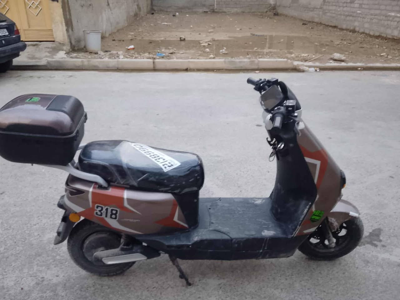 السلام عليكم
دراجه الغنيه عن التعريف 318

ملف (2000) حقيقي

السرعه الحقيقيه 85

عدد البطاريات 6 حجم كبير 

نضام الرجوع الى الخلف (R)

مثبت سرعه + لايتات عالي  (زينون)

٤ نمرات +بريك الامامي دسك + الخلفي دسك

يشتغل عن طريق البصمه + سويچ

السعر 600 وبي مجال حك جيتك


**إذا كنت صاحب هذا الإعلان وتريد حذفه لأي سبب، رجاءا أرسل رسالة إلى الدعم الفني**