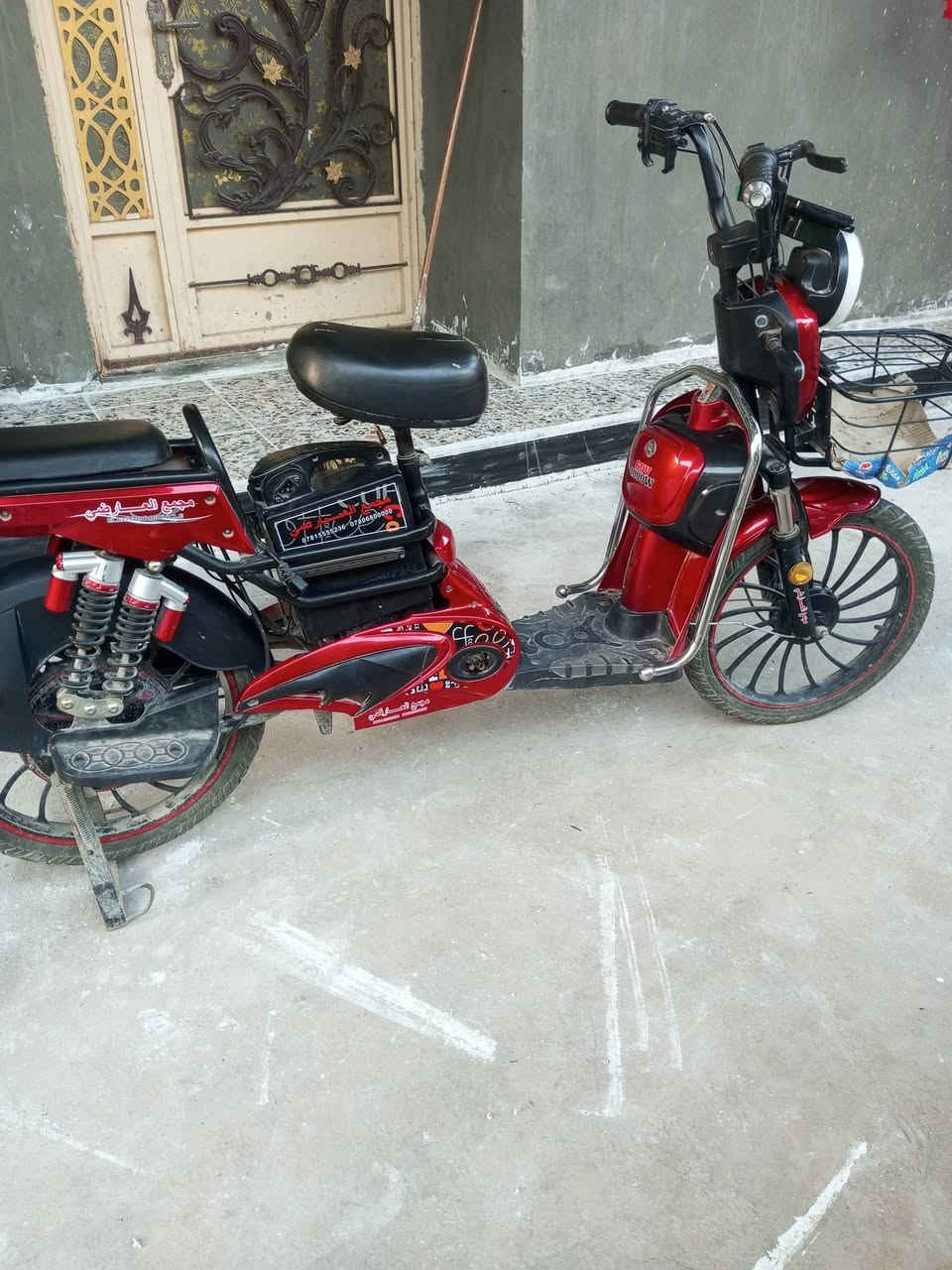 بايسكل شحن للبيع 
موديل 24 
خمس بطاريات 
عقل جوكر 
ملف تاير جديد 
السعر 200 وبي مجال


**إذا كنت صاحب هذا الإعلان وتريد حذفه لأي سبب، رجاءا أرسل رسالة إلى الدعم الفني**