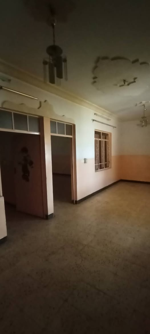 دار للايجار
حي البكر شارع المنظمة خلف تيم ماركت...
طابقين طابق الاول منفصل عن طابق الثاني 
كاشيء غرفتين نوم وهول ومشتملات 
كل طابق 
للاستفسار مراجعة مكتب المازن حي البكر شارع المنظمة قرب المركز 
او الاتصال على 📞☎️***********
