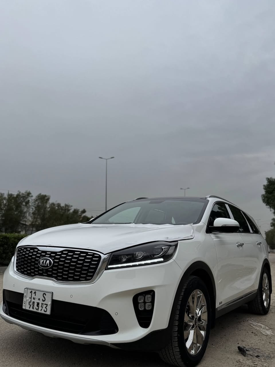 🚗 كيا سورينتو 2020 | فول  اربع كامرات خليجي | بحالة الزيرو

✨ تفاصيل السيارة:
 • الممشى: 26,000 كم فقط
 • بحالة الوكالة 100% حتى الفابلون والاكياس 
 • الإطارات الوكالة لحد الآن
 • دخول سيرفس كامل داخل الشركة 🛠️
 • رقم بغداد (تحويل مباشر)
 • محرك 3500 سي سي
 • 6 سلندر
 • نظام AWD دفع رباعي (فور ويل)
 • 4 أنظمة قيادة
 • مانع انزلاق
 • 7 ركاب
 • مقاعد جلد فاخرة
 • الأمامية: تدفئة + تبريد
 • الخلفية: تدفئة
 • فتحة سقف بانوراما
 • جنطة كهرباء
 • شاشة + Apple CarPlay & Android   
 • نظام خرائط
 • 4 كاميرات
 • حساسات أمامية وخلفية
 • Auto Hold
 • هاند بريك بصم
 • 3 قطع تبريد 
       السعر27,200 دولار بيها مجال حك الجية 
             📍 الموقع: بغداد
           📞 الهاتف: ***********
