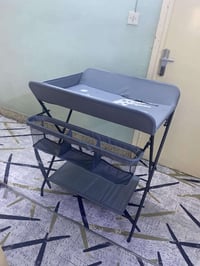 ستاند تغير أطفال • أصلي ثقيل ثابت • استعمال قليل