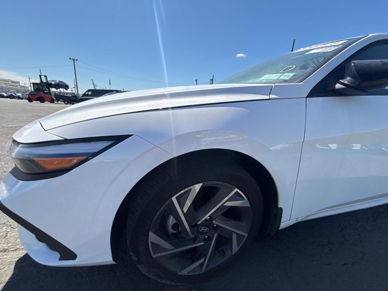 النترا 2025 sel sport  ابيض صدفي 
بدوووون رقم بدوووون رقم   تترقم جميع المحافظات عدا الاقليم 

كلين السياره هاي طختهة دافع اصبعين مو اكثر 
قطرة صبغ او تصليح او طخة ماكو 
جديدة السياره ماشية ٨٠٠٠ mi 

المواصفات 
تحكمات استيرن 
مري سود بلاد 
شحن لاسلكي 
سبايدر اسود خلفي بلاد
منافذ شحن 
وهواي بعد بيهة مواصفات 

السعر 175 
 وبيهة مجال بسيط 

رقمي ***********
