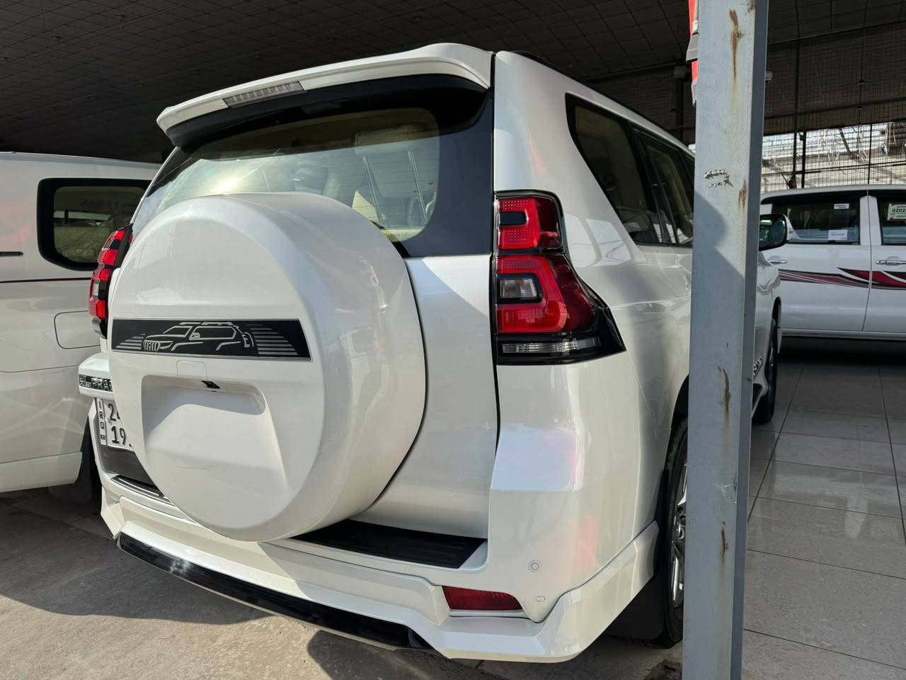 تويوتا برادو 2021 فول مواصفات ٦ سلندر دبل تانكي كشنات جلد و كهرباء ثمانيه ارباكات لايت اسود السياره مكفول كفالة عامه السعر(٤٠٨)ورقة قفل 
تلفون *********** بي واتساب 
مكان أربيل
