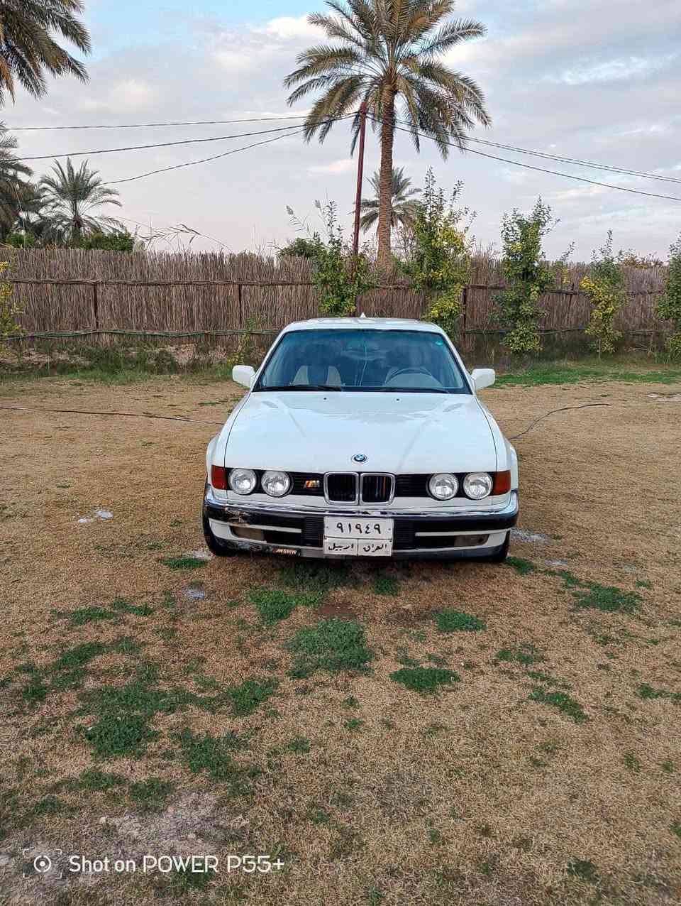 السلام عليكم بي ام ٧٣٥  موديل ١٩٩٤
كير واتماتيك محرك كير مكغوله 
تبريد شغال  لاصبغ ولا ضربه 
صدر جديد تخم تاير 
رقم اربيل سنويه ساقطه 
بسمنه  السياره عل بلاد كلها خير من الله 
تخم تاير
السعر *********** مكان بغداد
