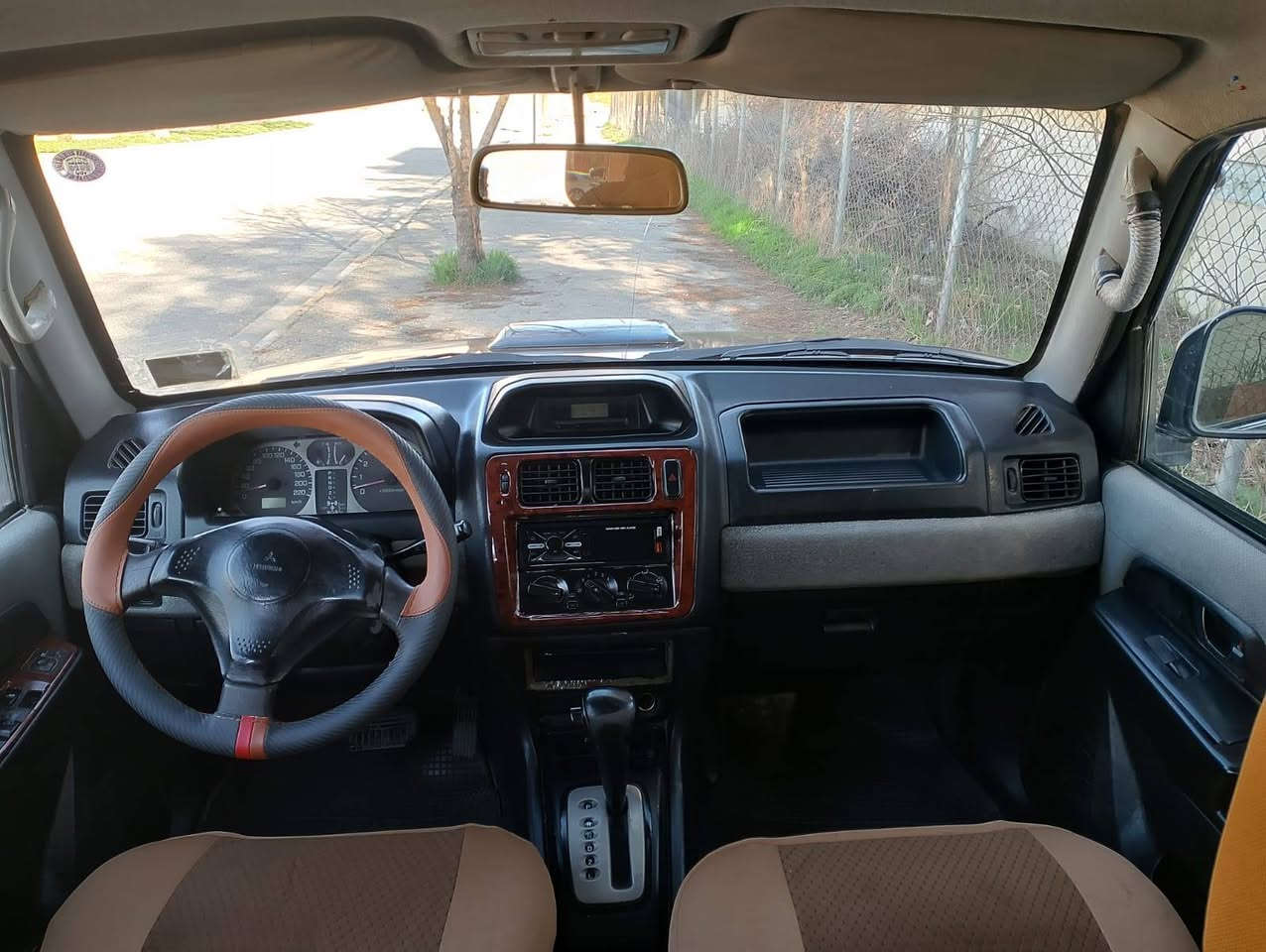 🌹بەناوی خوای گەورە🌹
🌹ماشاءاللە ماشاءاللە🌹
 شتی نمونەو تایبەت و لۆک ئەبێت ئاوای بێت
مستر بوشی باجیرۆ مۆدیل 1999 
ئاڕمی پلاستیکی سلێمانی بەشەرتی سەیتەرە مەفرەزە دایرەی مرور
مەکینە چوار بستۆنی بیلادی دەبڵ ئەکسل و گێڕ تۆماتیک و تەبرید
ماشاءاللە هەیکەل و ناوی نمونەیە
 هەموو گیانی بەشەرت
شوێن...هەڵەبجەی تازە
نرخ...44 گەڵا
ژ.م...***********
*********** السليمانية, العراق
