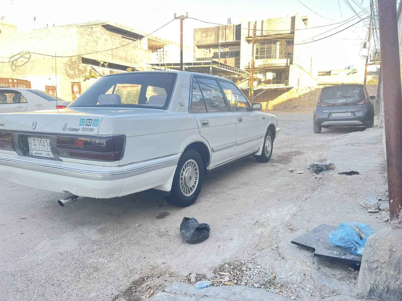 سلام عليكم اسيدان موديل 1988سياره يسره بلاد كير ومكينه ابطه سياره مكفوله من ضربه وتبديل ماعده صبغ مكانت سياره تبريد دفمه شغل تبريد ٢قعتين ثلاجه خلفيه شغله ودخله جديد تخم تاير جديد صدر مامي وخلفي جديد مكينه وكير مكفولته رقم بغداد تحويل مباشره سياره جهزه من كله نقص وين مايعجبك طلع تريد بيه تريك البصره سياره مال جناي وجهزه السعره ٦٠ مكانيّ بغداد بلديات وهذ رقمي ***********

