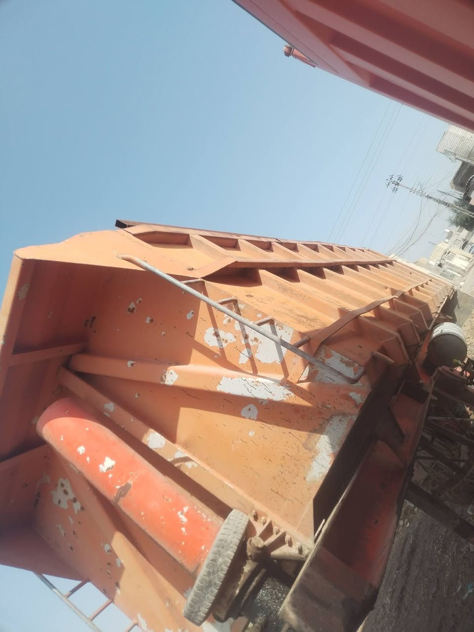 سلام عليكم عربانه البيع الامانيه ذرعه 30 سعر 65  ***********
