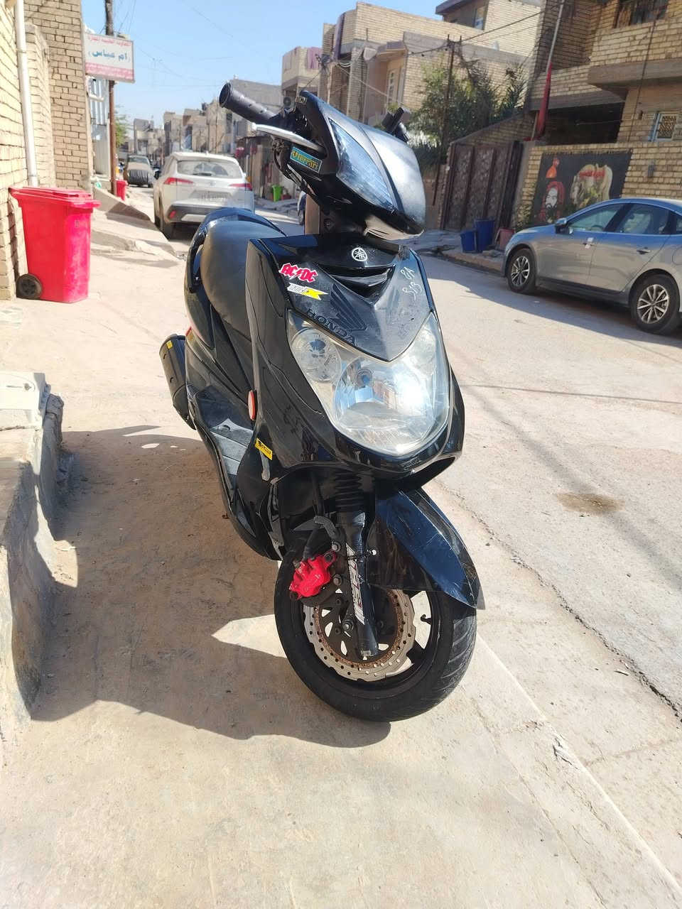 سلام عليكم فحل كوري طلاعات موديل 2011 دراجه كلها شغاله وكفاله برغي ممفتوح بيها مكينه خرسه نكره كل وقت
عنوانها بلديات المصرف
السعر 900
الرقم ***********
