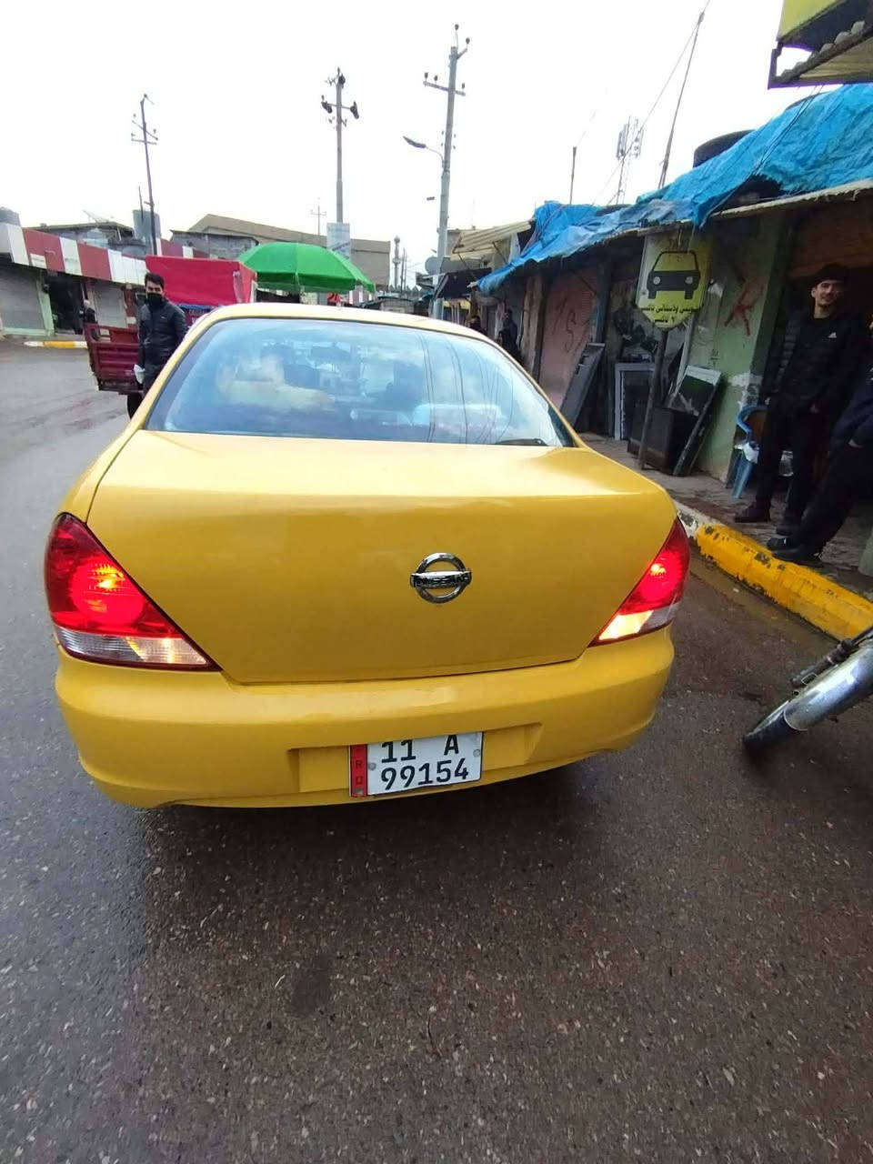 نیسان سەنی مۆدێل 2010
ئۆتۆماتیک
مەشروع وطني و بەناوی خۆمانەوەیە 
سەنەوی سێ مانگە بەسەر چووە
سەیارەکە پێش و دوای زەربەی نیە
تەنها دواوە جوڵەیەکی بەسیەتی هەیە
کە شایەنی باس نیە

نرخ= 85 وەرەقە
***********
***********
ناونیشان/ هەلەبجەی شەهید
