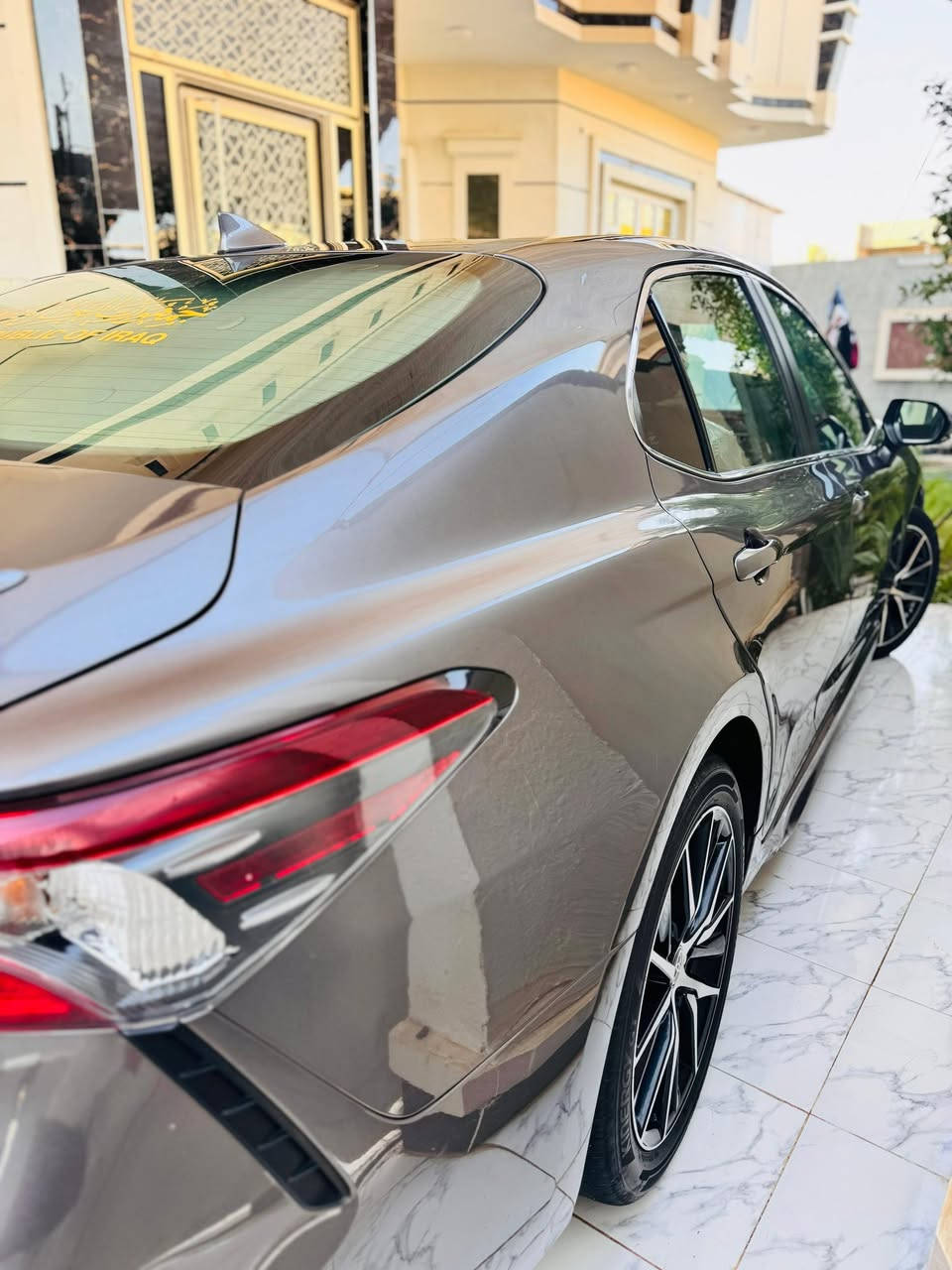 كامري رقم بغداد وارد امريكي SEموديل 2023 كامل مواصفات عدا التبريد قطعه واحده علماً ان السياره فيها سونار جديد   بتاريخ  2026/5/18
السعر 200$وبيها مجال 
 مكان سيار الانبار الرمادي ناحيه حصيبة الشرقية رقم الهاتف واتساب اتصال ***********
