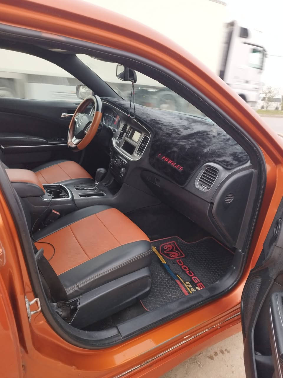 مساء الخير للبيع فقط 2011 جاهزه من كلشي صبغ حزام جماليه شرط الفحص بدون دواخل بدون ايرباك 3600 كير محرك حداديه اكسن تبريد كله مكفول مكاني كربلاء طويريج السعر 122 قفل تجي تشوفه شرط احله من الصور ***********
