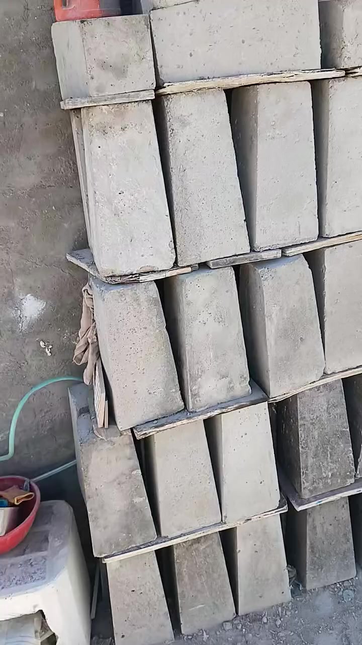 ....... البرج....... 
صبات كونكريت مقاوم 
ارتفاع 40 ويوجد ارتفاع 50

***********

........ البرج........
