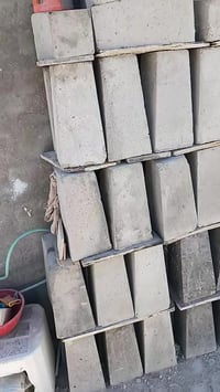 البرج.......  صبات كونكريت مقاوم  ارتفاع 40 ويوجد ارتفاع 50  077593675...