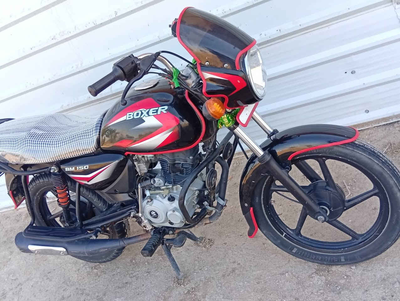 السلام عليكم دراجة بوكسر موديل 2020 اوراق أصولي مكفوله كفالة عامه على وضع الشركه الشراي يتصل *********** السعر850   مكاني بابل الحمزه الغربي
