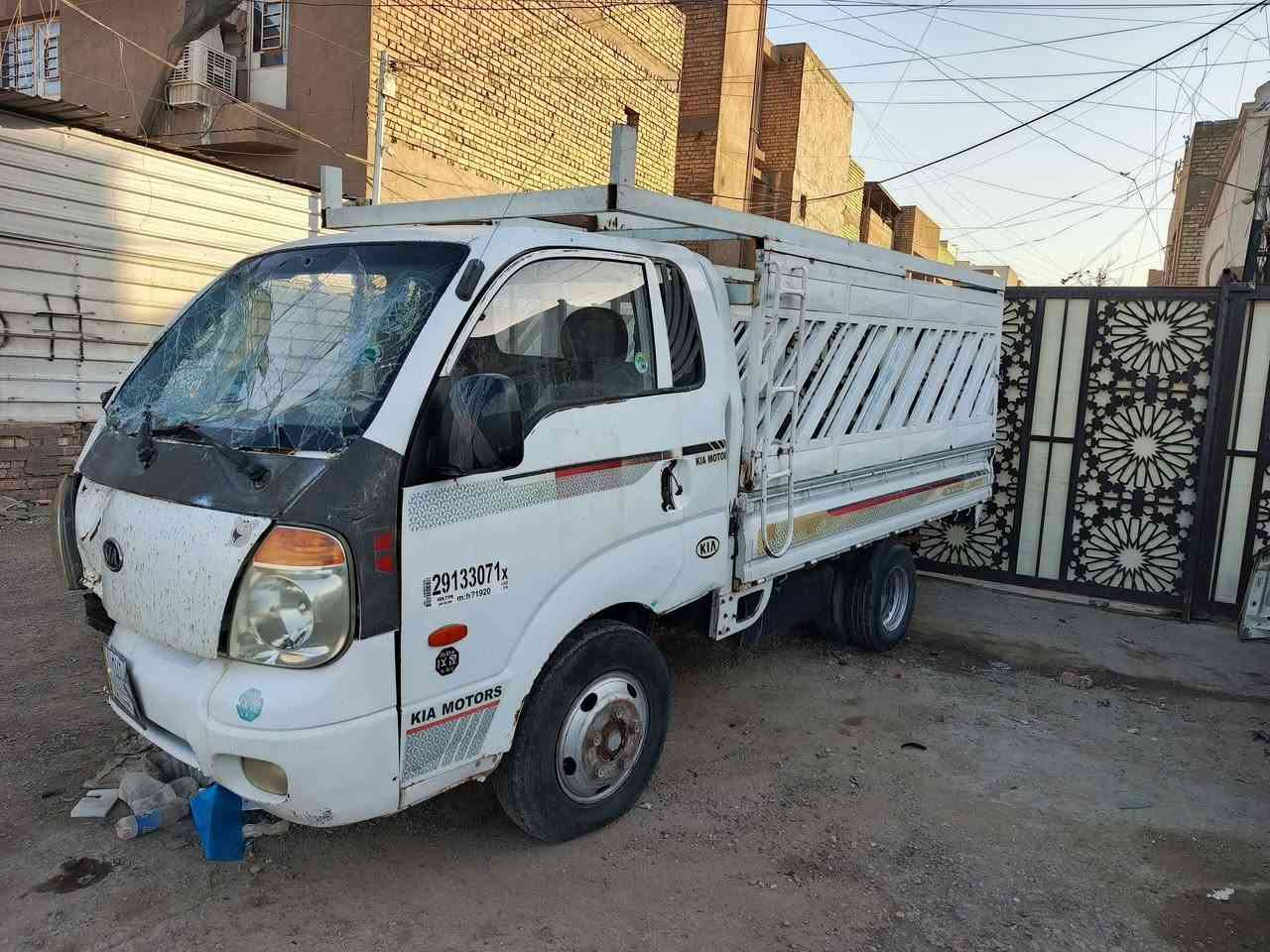 السلام عليكم
سيارة كيا فحل موديل 2008 مكينة مسكر..
رقم قادسيه.  أبيع على هذا الحادث.  تريد تبدل قماره تريد تعدل. 
مكينة وكير كفالة سنويه بعد سنه ونص تسقط. السعر 52 وبيها مجال قليل 
ألاتصال ***********
