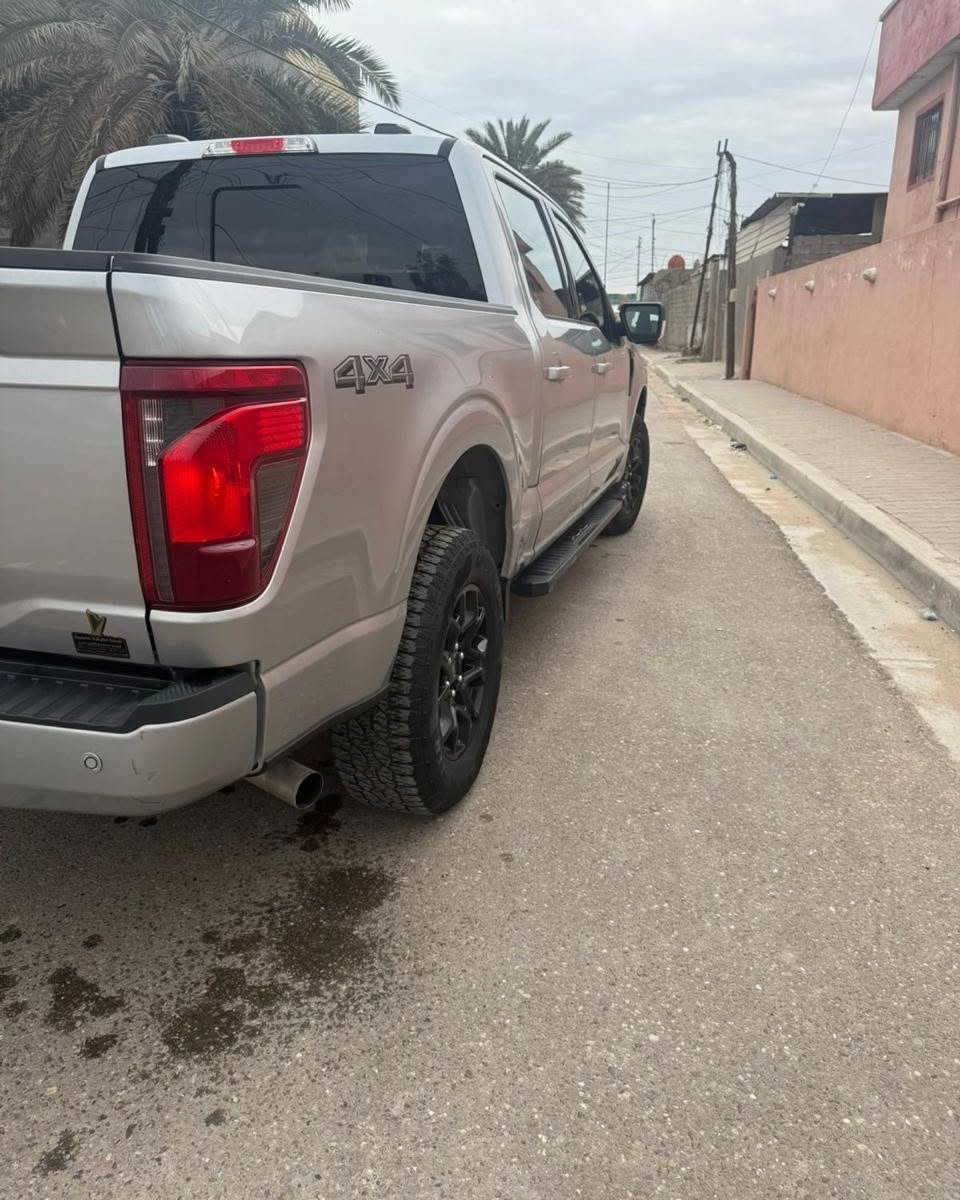 للبيع فورد F150 
موديل 2024
محرك 3500
6 سلندر هايبرد السيارة بيها تبديل بانيد نفس اللون فقط ايرباك دركة طاك ومصلح 
مكانها بغداد السيدية 
للاستفسار الاتصال على الرقم 
 *********** واتس اب فقط
او 
***********

