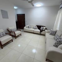 تخم • غير مستخدم • كنبة