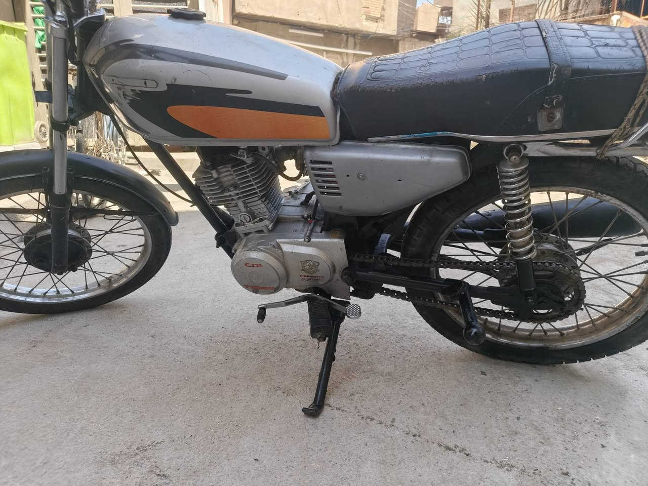السلام عليكم دراجه للبيع نامه موديل 21 دراجه نظيفه ما بيها شيء  ماكينه حلوه دراجه كلك مقفوله عن السرقات مكان بابل الحمزه الغربي سعر 225 بها مجال هذا رقمي ***********
