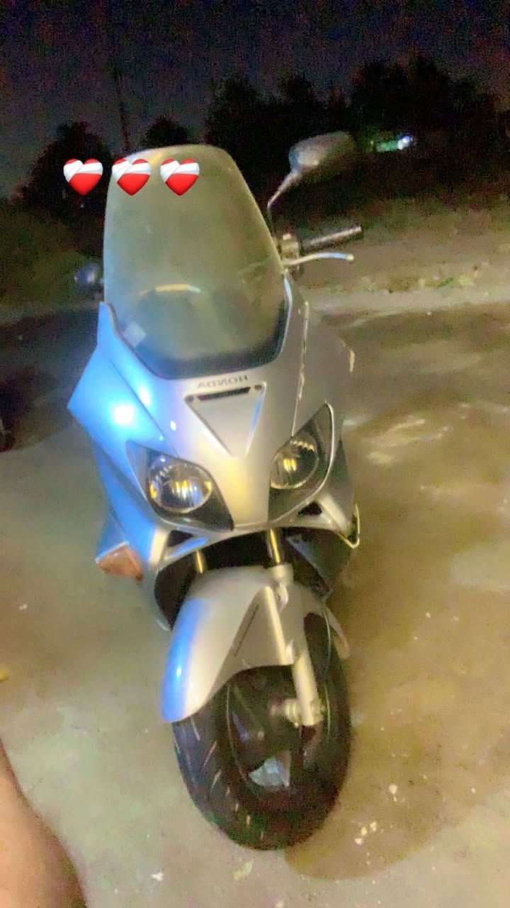 السلام عليكم فورزه 0/6 دراجه مكينه بلاديه كفرات شويه مشخطه مستعجل على بيع عارضه ٧٠٠ بيه مجال بصيط ***********
